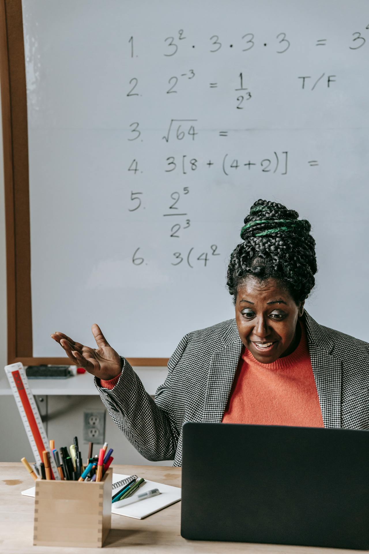 The Role of AI in Assessing Student Performance